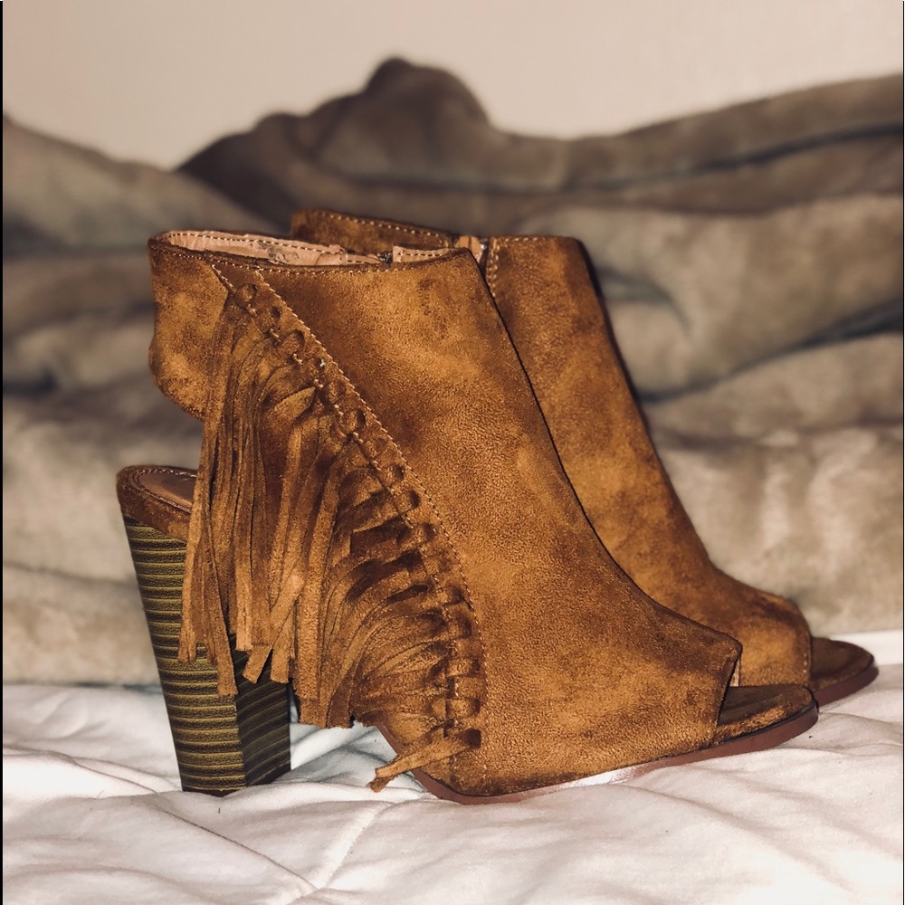 Fringe ankle bootie with heel
